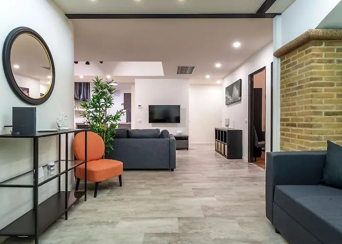 Comfortable 3 Bedrooms Few Steps From Duomo